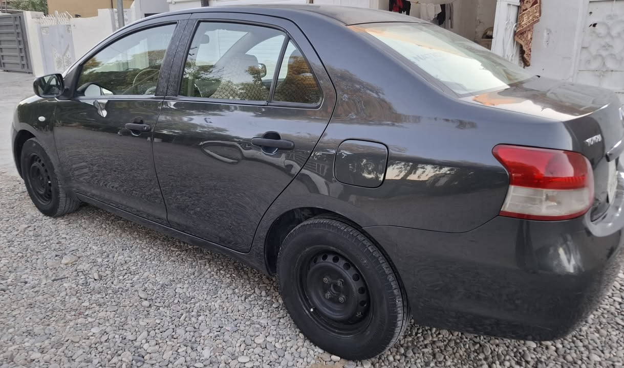 يارس موديل ٢٠٠٨ خايجى وارد يابانى مةكينة كةورة توماتيك رةقم سليمانى بيبؤياخ تةنها بؤنيد كال بووةتةوة  بيدعمو ليدراوى ٤ تاية تازة بيمةسرةف تبريد و تةقةو رةقةى بةشةرت نرخ ٧٨ ومجال شوين كلار ***********
