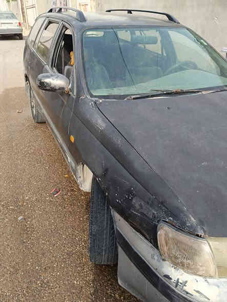 سلام عليكم
تويوتا كورونا ستيشن للبيع 
رقم ديالى باسمي 
كير عاطل محرك ابو الجف شغال 
سياره يرادلها شغل 
سعرها 18 ورقه وبيها مجال 
الاستفسار أكثر أتصل على الرقم ***********
