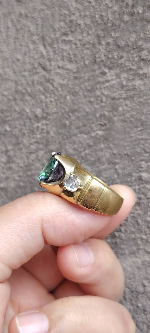 خاتم نحاس اصلي وحجر موزنايت اصلي قطعه تخبل
السعر خاص


**إذا كنت صاحب هذا الإعلان وتريد حذفه لأي سبب، رجاءا أرسل رسالة إلى الدعم الفني**