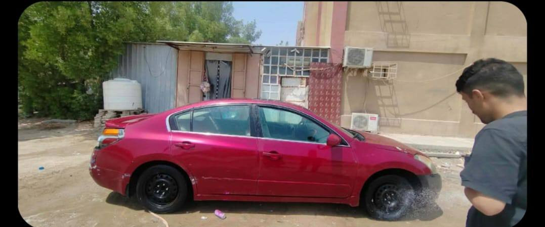 السلام عليكم كيه اولتيما 
نيسان 2007مكينة السيارة محوره كورلامكانها اورقمها سنوية2025راعيهاموجوديعمل منتسب مصبوغه عام للجماليةفقط تبريده عاطل كمبريسرمعروضة بسعر خمسين وبيها مجال رقم صاحب السياره ***********اخوان مكلف بالنشر ماجوب خاص اتصل أوبيك خير اوتدلل
