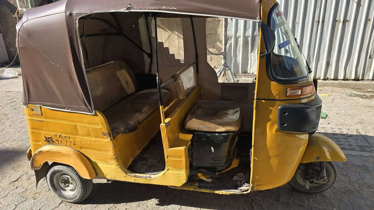 سلام عليكم
تكتك للبيع موديل 2019 شهر 11
بيها صفاح مالتها معرمه مكينه مالتها 
نظيفه ما مفتوحه مامرقمه واصله معالمه مالتها لهزه
السعر 4ونص و بيها مجال 
العنوان : بغداد الشعله الأولى يم جسر السريع 
***********
