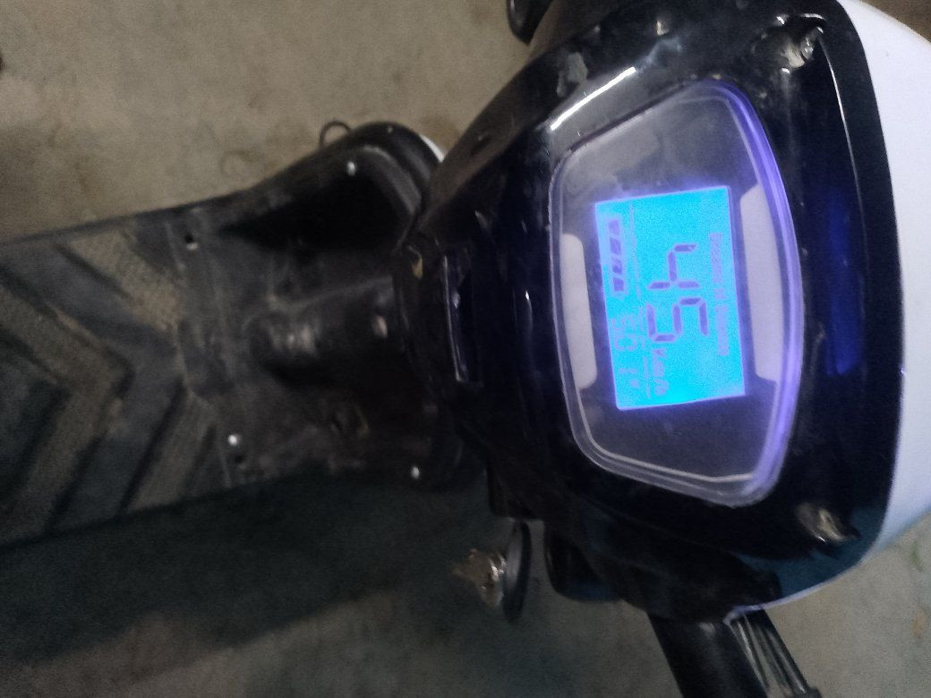 دراجه شحن حجم ١٤اربع بطاريات بحاله جيده سعره ١٥٠وبيه مجال للشراي 
مكاني نجف حي القادسيه


**إذا كنت صاحب هذا الإعلان وتريد حذفه لأي سبب، رجاءا أرسل رسالة إلى الدعم الفني**