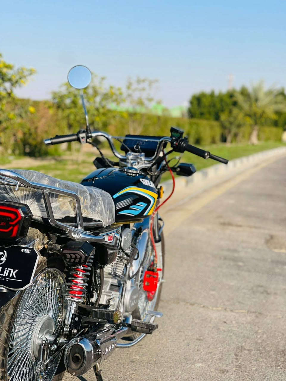 دراجه تايكر 25 
سونك 
جديده ماشيه 5 يوم بعدهي علسحك 
مكان الحمزه الغربي 
سعر 850 وبيه مجال


**إذا كنت صاحب هذا الإعلان وتريد حذفه لأي سبب، رجاءا أرسل رسالة إلى الدعم الفني**