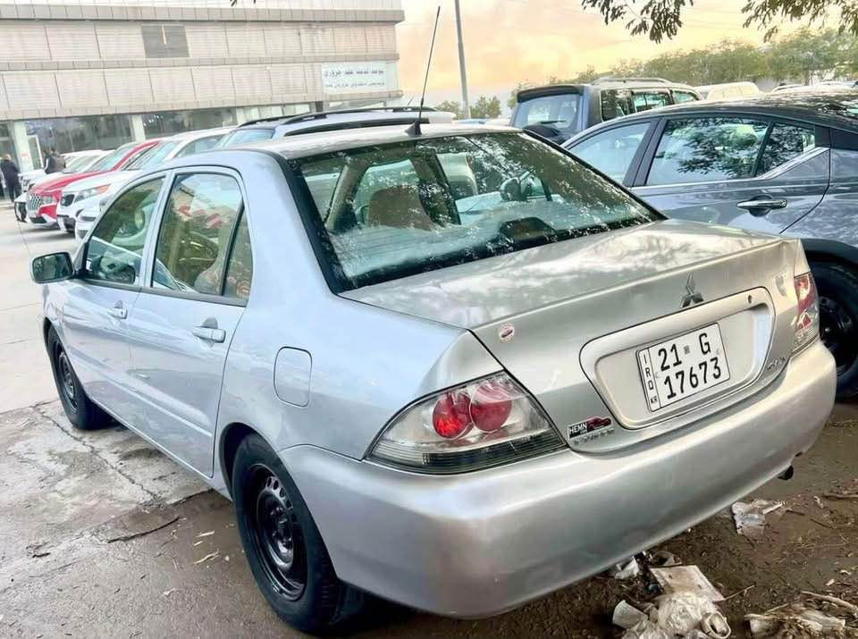 لانسر 2011 محرك جبير دشبول صاج داخل بيجي سنوية ورقم جديد لحد 2030 تخم تايرات جديد صدر و محرك و كير وتبريد شرط سعر 75$ سيارة بيه ضربة بجامرلغ و باب الصدر لتفاصيل اكثر راسلني خاص او اتصل او واتساب *********** كالار, السليمانية
