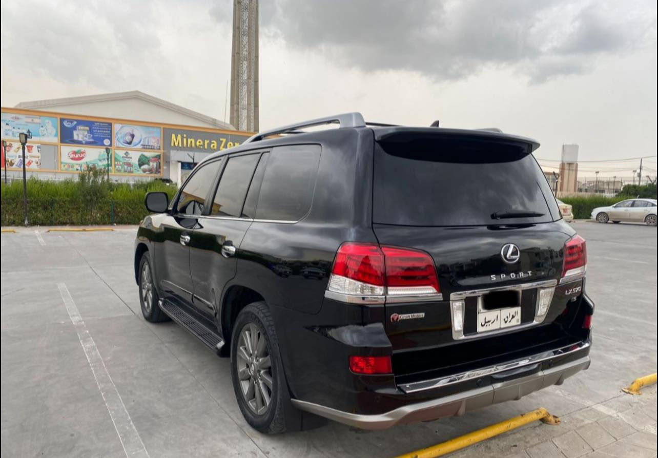 ئۆتۆمبێل: Lexus lx570 2011 

سەیارەکی زۆر خاوێنە 
گێڕ و مەکینەو کارەبایاتی بەشەرت 
 
ســــعر $ یەک کۆمێنـت بکە راســـتەوخۆ بــۆ دێـــت🟢

مەکینەی نەکرایتەوە 
 یەک پارچە کلێری هەیە 
بێ دەعم بێ مەعجون بێ هیچ 
باقی دی سارد و کارت و هەموو شتی بەشەرت 
شکلی کرایتە ٢٠١٥

ژمارەی خاوەن سەیارە 👈: ***********
