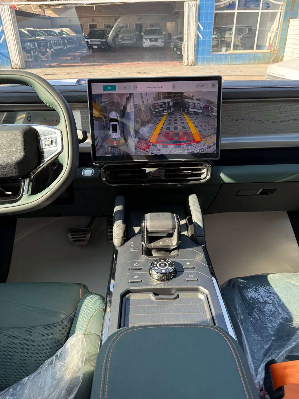 * شركة الخليج العربي النهضة الشارع الثاني 
* ⁠سعد العبيدي (***********)
* ⁠جيتور : T2 رقم بغداد 
* ⁠موديل:2025 زيرو ضمان 
* ⁠اللون (سمنتي )
* ⁠سعر  (40.500 مليون) رقم بغداد 
* ⁠المحرك محرك 2.0 لتر تيربو 4 سلندر
* ⁠دفع رباعي AWD (فور ويل)
* ⁠الضمان 6 سنوات وعداد كم مفتوح
* ⁠ضمان المحرك: 10 سنوات او 1,000,000 كم 
• كاميرات محيطية عدد (5)
• رادار امامي وخلفي رادار جانبي (نقطة عمياء تحديد مسار قيادة ذاتي
• حساسات اصطفاف أمامية وخلفية
• نظام الفرامل اليديوية الأوتوماتيكي 
• ماسحات الزجاج الامامي مع حساس تلقائي للمطر
• 6 ايرباك ABS ونظام التحكم بالثبات ES
• نظام التحكم بنزول المنحدرات
• نظام مساعد لصعود المرتفعات
• شاشة عرض ترفيهية قياس 15.6 إنج
• ⁠شاشة عرض معلومات القيادة قياس 10.25 إنج
• نظام ابل كاربلاي واندرويد اوتو 
• نظام صوتي فاخر 12 سماعة نوع SONY
• فتحة سقف (بانوراما)
• مقصورة الركاب من الجلد الفاخر
• مقاعد امامية سائق والراكب ميموري (ذاكرة) 
• كراسي امامية كهرباء 
• إنارة محيطية مع إضاءة ترحيبية 
• نظام تقليل الضجيج داخل المقصورة النشط
• شاحن واسر ليس 
• الأضواء الأمامية والخلفية أوتوماتيكية ليد (LED)
• نظام التحكم الذكي بالإنارة العالية
• ⁠مري الجانبية طي كهرباء 
• ويل الالمنيوم قياس 20 إنج
• نظام الدخول الذكي (بصمة)
• قفل وفتح النوافذ والبانوراما بالبصمة
• مسند الذراع الوسطي مع ثلاجة
• باب الصندوق بصمة شفط 
• وضعيات قيادة متعددة للطرق الوعرة
• دوسات جانبية 
• فلتر تنقية هواء N95 
• ⁠السعر (40.500 مليون) رقم بغداد 
• ⁠للاستفسار هـ(***********) 
• ⁠الخليج العربي النهضة الشارع الثاني 
• ⁠نظام البيع المباشر الاستبدال اوقات العمل من 11 صباحا الى 9 مساء بغداد, العراق
