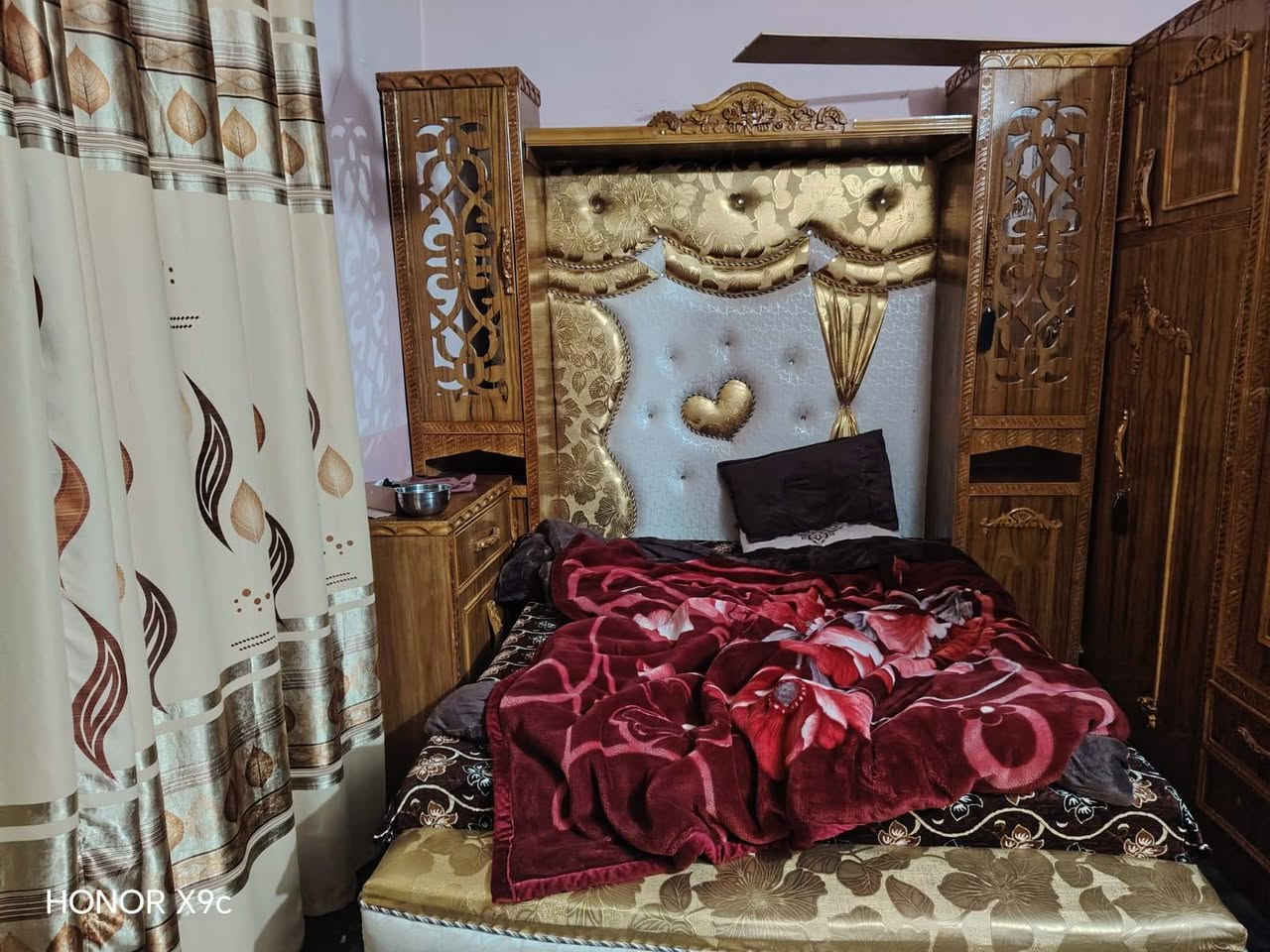 السلام عليكم يوجد غرفة النوم للبيع مستخدمه نضيف حيل للاستفسار اتصل على الرقم ***********
