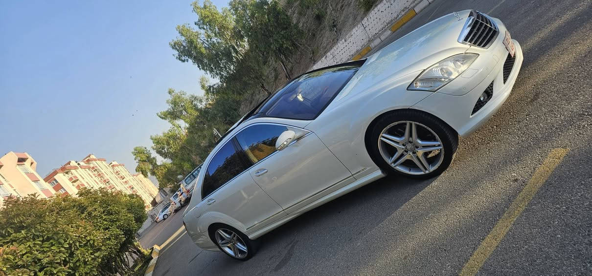 مارسدس S500 بێ تۆربۆ ٨ بستۆن مەرغووب
مۆدێل 2006 مەکینە و گێڕ نەکراوە بە شەرت 
بۆ هیچ نوقسانیەک مەگەڕێ 
سعر((( ٨٤ )))وەرەقە و مەجالێکی کەم 
گۆڕینەوەش ئەکەم لەسەر دڵ گرتن
لەگەڵ سەیارەی بێ کۆد گۆڕینەوە ناکەم
کۆدی بۆ کراوە 
دەبڵ هەوا بەرز و نزم 
قەپات مواسەفات
پانوراما
٣ مۆد گێڕ سوکان سپۆرت نۆرماڵ
سێ مۆد لێخوڕێن کۆمفۆرت سپۆرت عادی
کوشن سارد گەرم کارەبا 
٥ پەردە
ویل ٢ سایز AMG بلاد 
ناو کرێمی
٥ کەلە کارەبا
دەرگا لارج و سحب 
بە شەرتی گێڕ مەکینە کارەبایی تەقە ڕەقە السليمانية, العراق


**إذا كنت صاحب هذا الإعلان وتريد حذفه لأي سبب، رجاءا أرسل رسالة إلى الدعم الفني**