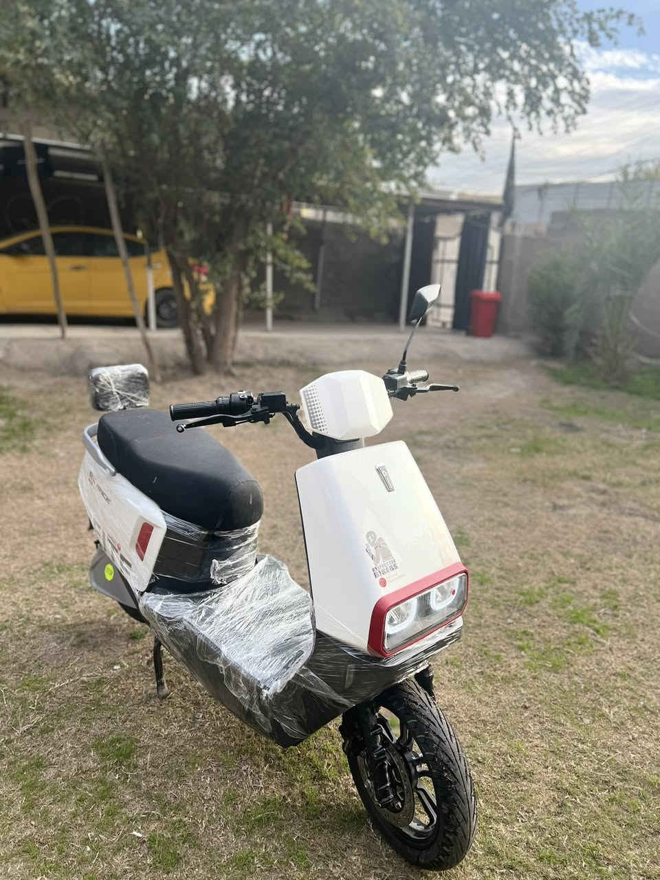 السلام عليكم 
دراجه للبيع BEITE
التفاصيل بل فيديو 
الدراجه كدامك نظيفه حلوه 
السعر خاص *********** واتساب ❤️🫀
