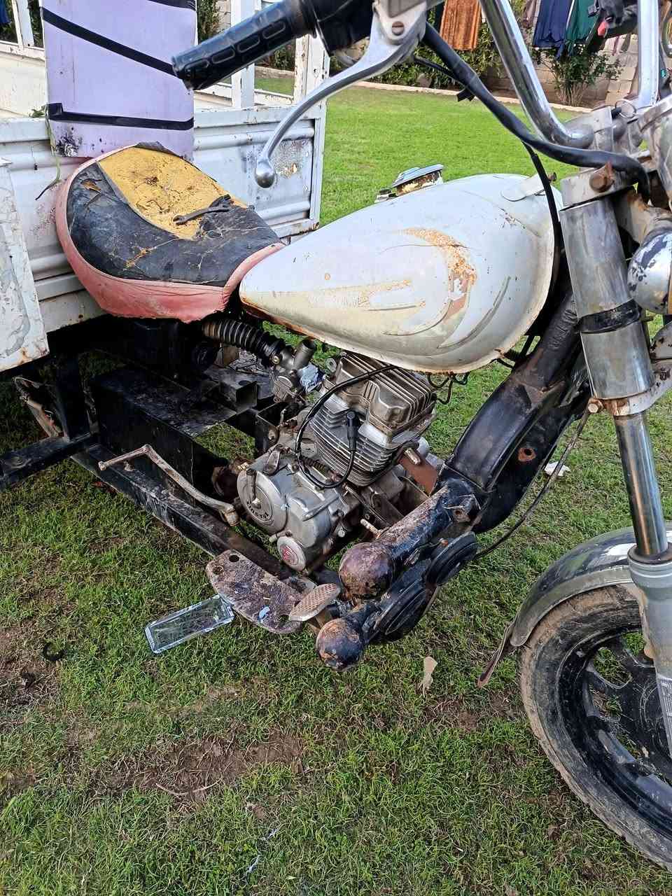 سلام عليكم اخوان عندي ستوته لبيع  امتيار ستوته شويه تعبانه السعر 400بيهه  مجال اتصل على هاذه رقم ***********
***********
