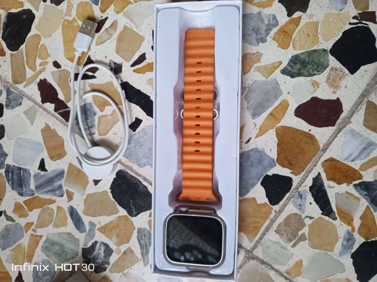 للبيع شغلات مستخدمه الساعه ب 5 الزلاجات ب 10 و المداليات 3 ب الف مستعجل على بيعتهم الي يريد رقمي و ما عندي واتس اب بس تلي التواصل 👈🏻***********
