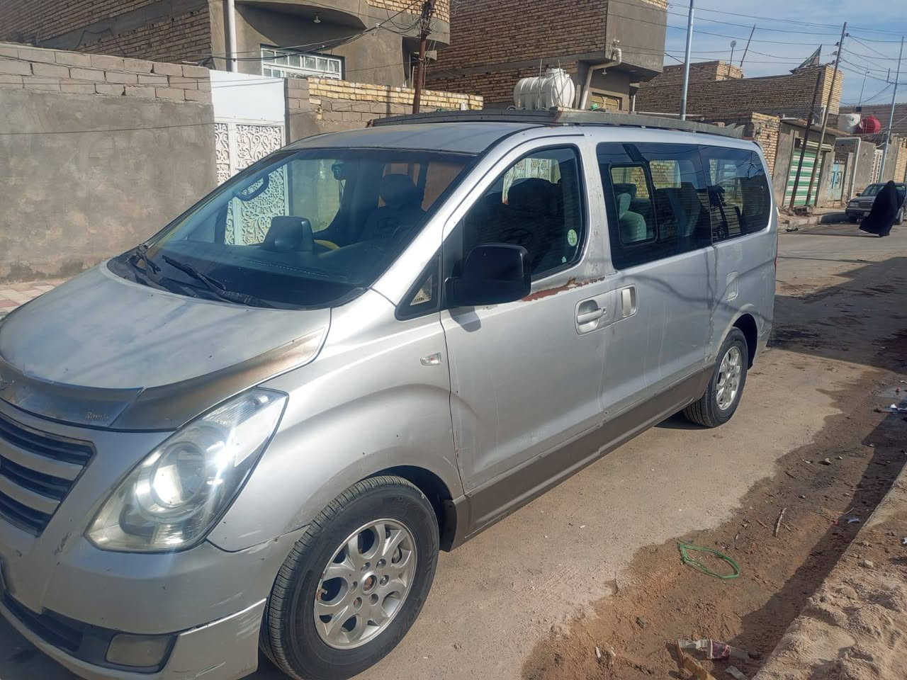 السلام عليكم ستاركس 9مسكر كير مكينه شهر ونص من شاده  اكسن كفاله تخم تاير رقم بصره راعيه موجود يمي الرقم انكليزي لا ضربه ولا صبغ السعر 120 عنوان ناصرية***********
