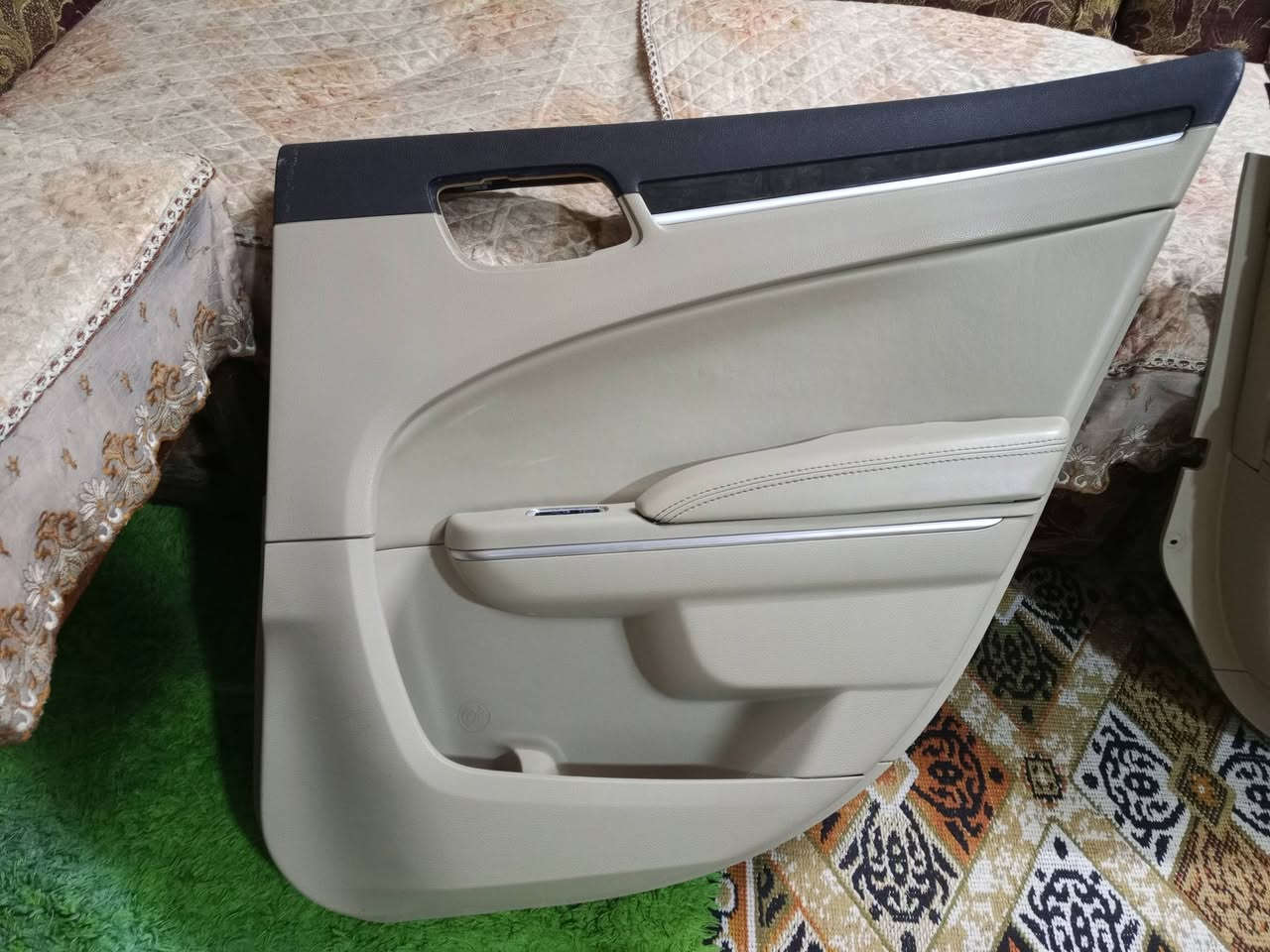 سلام عليكم ابطاين وبامه سعر200عضمات زوج سعر20فرس50جكمجه 15عضمات حزام 35صفاحيات فري 40شراي يتصل ***********
