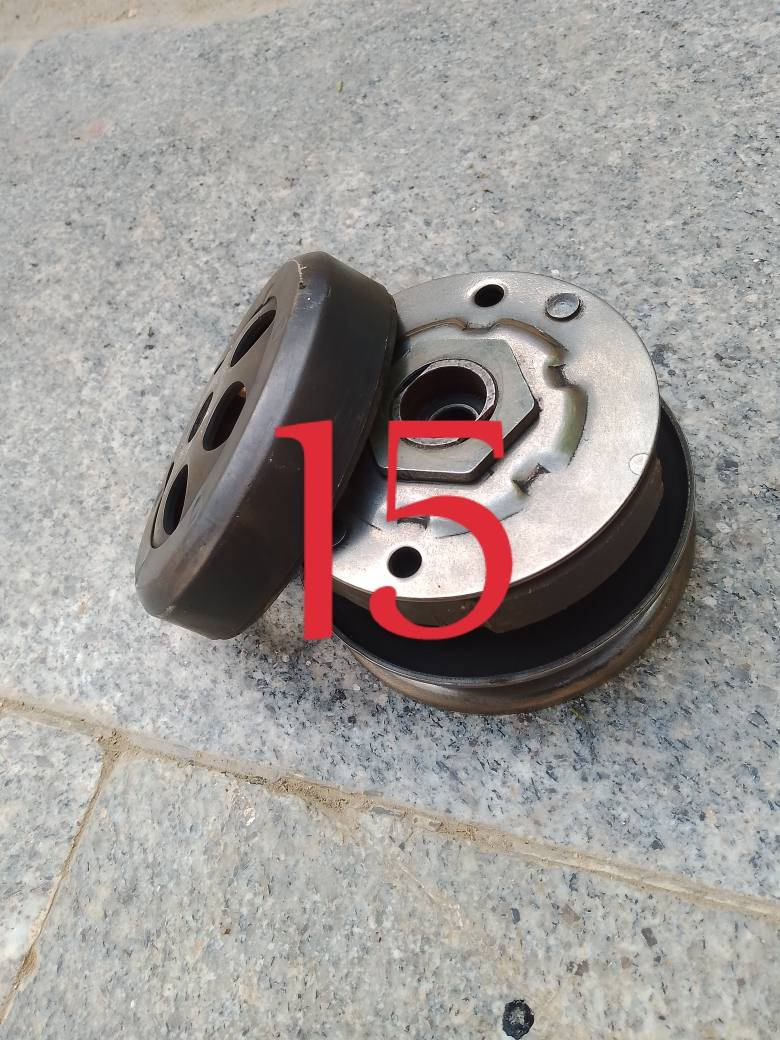 السلام عليكم للبيع قطع تفصيخ منغولي كله جديد ونضيف وبلادي  على الفحص صالنصه اصليه وكلج خلفي اصلي تانكي مال بانزين  وسوبايه جديده الاسعار مكتوبه على القطع مكان كربلاء طويريج الشراي يتصل ***********
