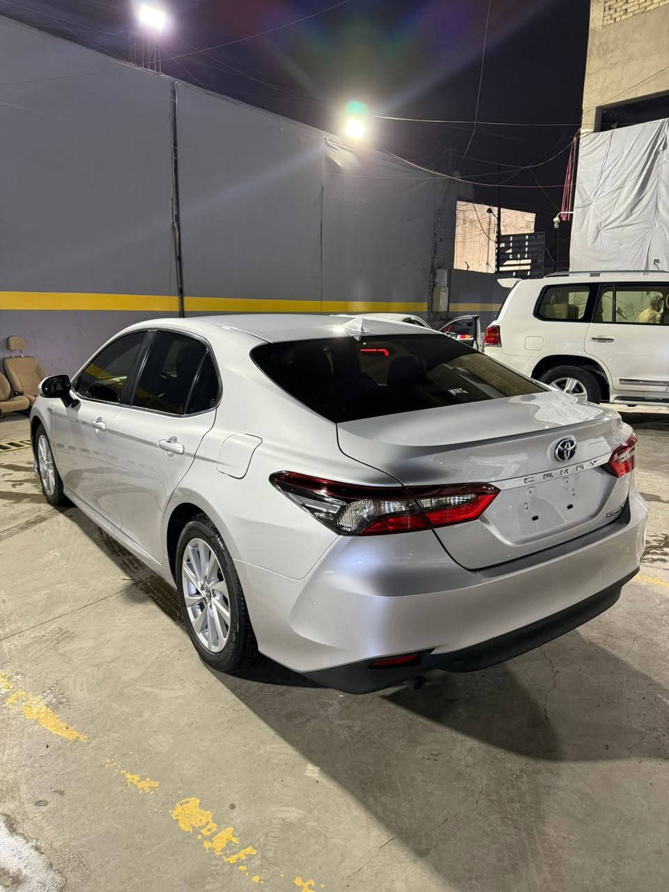 كامري 2024 
وارد ياباني يعني ستيرن يمين محور تحوير دبي
الحادث فقط بنيد مبدل ودعاميه 
ماشيه 12 الف كيلو 
هايبرد السياره جديده اي نقص مابيه 
السعر 165 مرقم باسم المشتري 
***********
