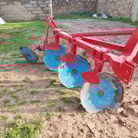 دسك ثلاثي • نظيف • موصل