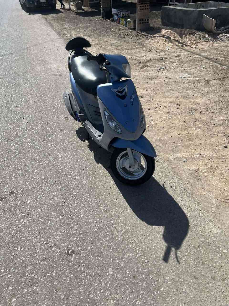 من رخصة مدير لكروب دراجه ماكس منغولي لبيع سعره 650وبيه مجال  
***********مكلف بل نشر
