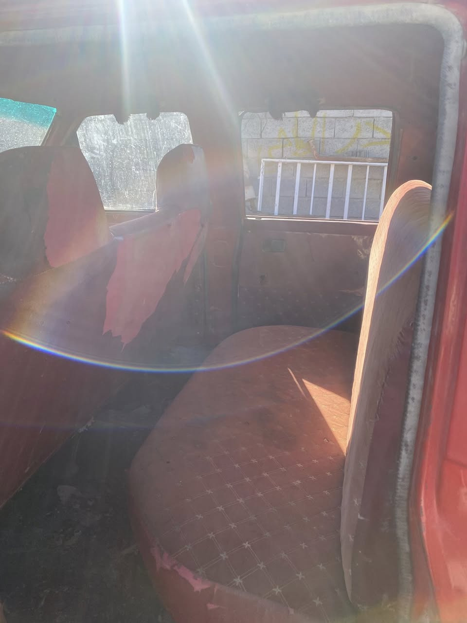 للبيع تيوتا بيكم ٨٢  *********** مكاني ديالى جلولاء رقم واسط سنويه عضم عاج تحويل مباشر كير محرك اكسن شاصي بشرط     سعر ٢٢ وبيه مجال للطبين
