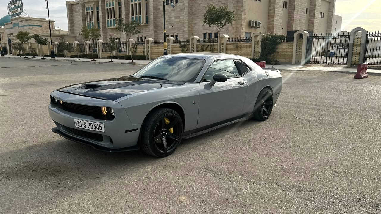 السلام عليكم 
جالنجر 21   
لون سموك 
  
SXT 3600 
موصفاتها المعروفه 
ماشيه 53 mi 
 ويل 18 
السيارة نصبتها تخبل كير مكينة خير من الله بيها تزويد بسيط من امريكا 

حادثها بالعراق فقط جاملغ جهه السايق والشاصي نفسه مسحوب بدون اي ضرر وبيها بارد موضح بالصور والسونار 

السعر 175  وبيها مجال بسيط ￼

واتساب ***********
