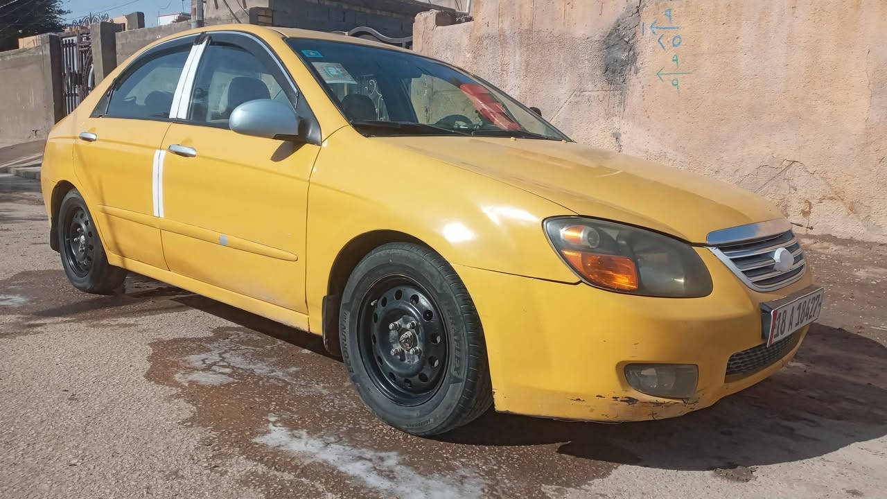 السلام عليكم
كيا سبكترا رقم بابل انكليزي سنويه لل 30 بسمي تحويل مباشر 
كير اوتو ومكينه 2000 دوش المرغوب مكينه مجفتها تجفيت مضبوط لا تنقيص ولا بخار 
تبريد حداديه جاهزه تايرات نص عمر 
حادثها مال أمريكا جاملغ أمامي فقط 
ملاحضه : السياره بدون لا شواصي ولا تكم ولا حوض فقط تعمير بسيط بالداخل مال الجاملغ 
وبيها هسه هاي الطخه فقط الصبغ واكع 
كهربائيات كلها شغاله
 لايتات : LED 
كشافات : ابيض ثلجي 
السياره جاهزه كبل للشارع 
السعر : 70 وبيها مجال بسيط للشراي 
للإستفسار الاتصال على الأرقام التاليه :
*********** 
***********
ملاحظة : الخاص مفتوح 
التفاصيل كلها كدامك لتكلي شبيها 
الشراي يتصل
