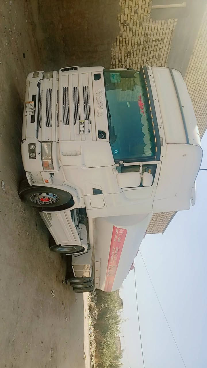 سلام عليكم سياره للبيع مكينه كير شاصي كفالة عامه رتايدر تخم تاير راس وعربانه تانكي شاكر ٢٠١٧ سياره تشتغل بيجي بصره وبيها موافقة علا كربلاء وبيها منضومت احماء بويلر لسعار ٣ وبيها مجال ***********بي وتساب اتصل وبيك خير وتادالل
