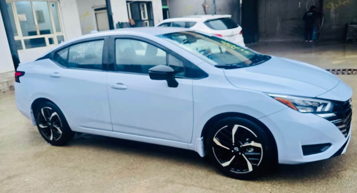 نيسان فيرسا 
موديل 2025
ماشية 1700الف ميل
مواصفات : SR 
كشن لونين  احمر واسود
كشن هيتر
تشغيل عن بعد
بصمة ابواب
بصمة سيارة عدد 2
ويل كب 17
استيرن خياط احمر
دشبول لونين
لايت زينون وحاجب لد 
تبريد لمس
شحن موبايل وايرليس
تحكم ستيرن
شاشة كبيرة اندرويد وكار بلي
كاميرا خلفية دواره
رادار أمامي + خلفي + جانبي
توقف ذاتي أمامي وخلفي
حساسات خلفية
تحديد مسار
سنتر لوك
جامات كهرباء بالكامل 
بجم كبس شرط 
السيارة صفحة السائق صبغ فقط
بدون دواخل بدون شواصي
ايرباك سليم
الضرر مرفق مع الصور 
العنوان : عقرة
السعر : 118$ مجال
للاستفسار مراجعة الصفحة 
او الاتصال بالرقم *********** بيه واتساب اكر, نينوى
