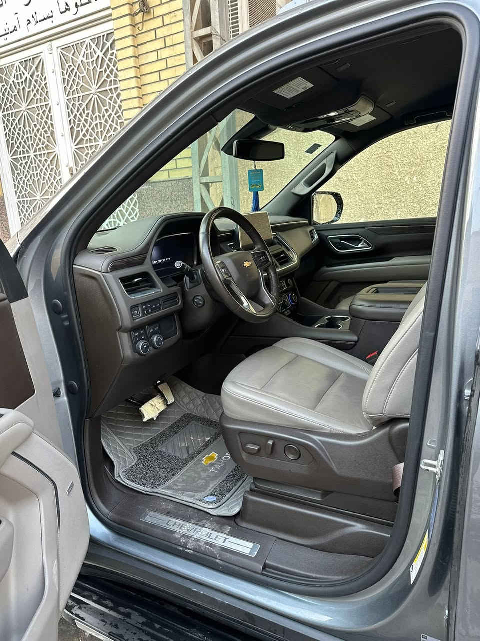 السلام عليكم تاهو LT موديل 22 فول مواصفات  كراسي منفصل رادارات خمس كامرات خمس بصمات هواية مواصفات فول السيارة  مكفولة من الصبغ كلين عدة الدعامية الامامية فقط  الاتصال  على  الرقم ***********  
السعر  43
