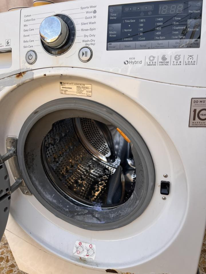 غساله عطلانه للبيع نوعيه LG  شرط ما مفتوحه للاستفسار ***********
