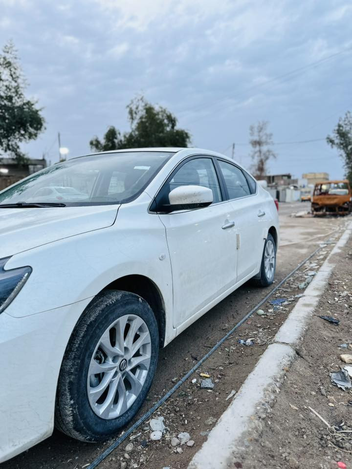 السلام عليكم سيارة سنترا موديل 2025 سني  على وضع الشركة ماشيه 7الاف وشوية 
وكالة خاصة
  مكفولة من الشخط والضربة وتبديل... السعر / 132/وبيها مجال للشراي    رقم صاحب السيارة ***********
مستعجل علئ بيعتهاا لضروف خاصه مامتواجد فيس فقط تصال
