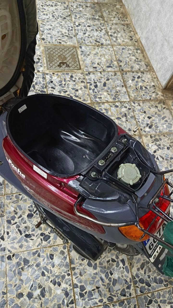 دراجه بزون نفخ حديث نضيف كله بلاد
كهربائيات شغاله كلها 
محرك معمر لفوك شرط شغل رقم واحد مو عفج
قبق هندر قايش وخرز فقط 
ماطور نضيف وحيل حلو ولون ماروني يخبل
للبيع مستعجل محتاج فلوسه 
سعر٦٠٠ وبي مجال وذا شوف سعر غالي اعبر لمنشور


**إذا كنت صاحب هذا الإعلان وتريد حذفه لأي سبب، رجاءا أرسل رسالة إلى الدعم الفني**