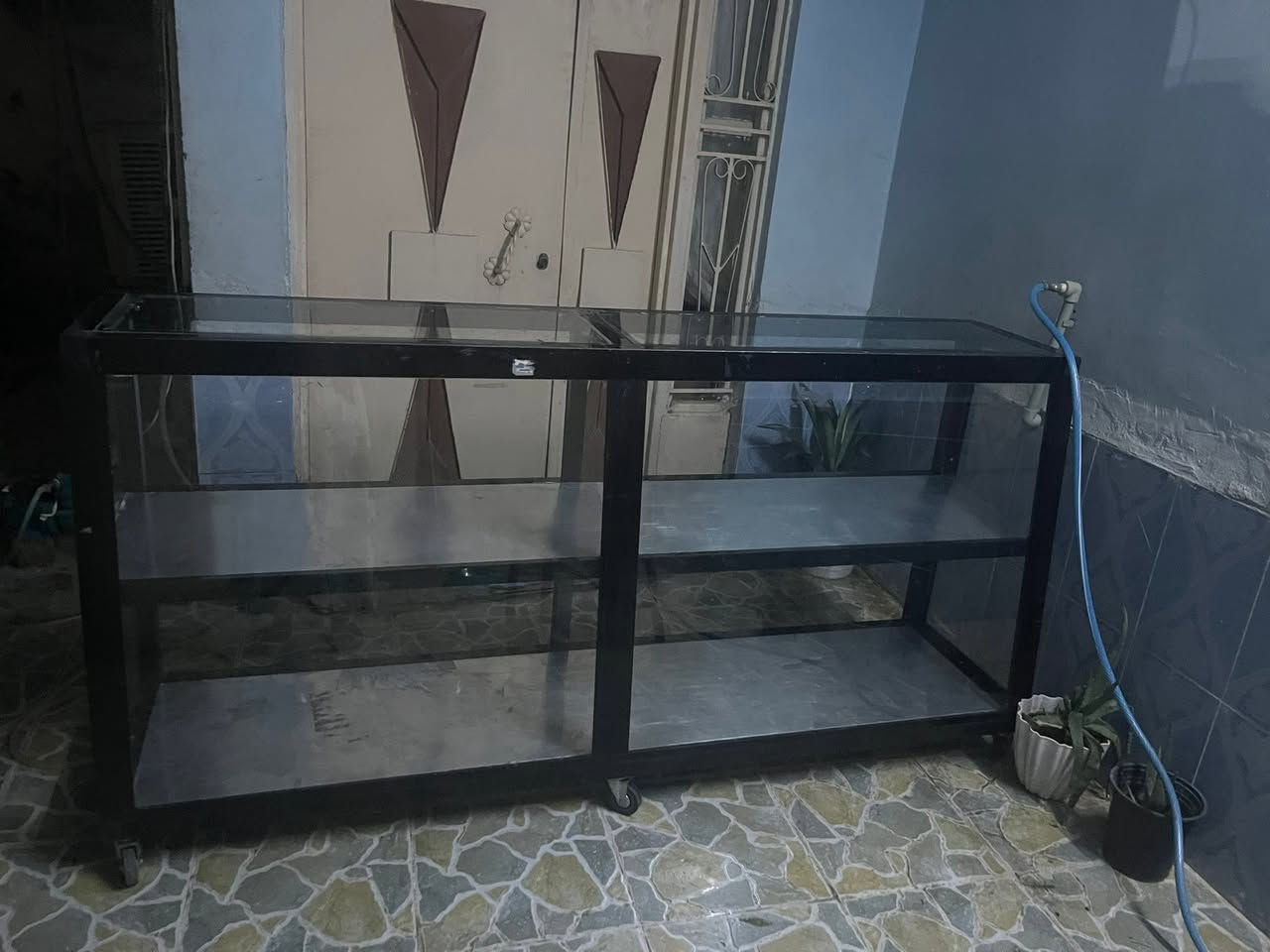 فاترينا للعرض للبيع جديده وجامها هم جديد سعرها 90 وبيها مجال قليل


**إذا كنت صاحب هذا الإعلان وتريد حذفه لأي سبب، رجاءا أرسل رسالة إلى الدعم الفني**