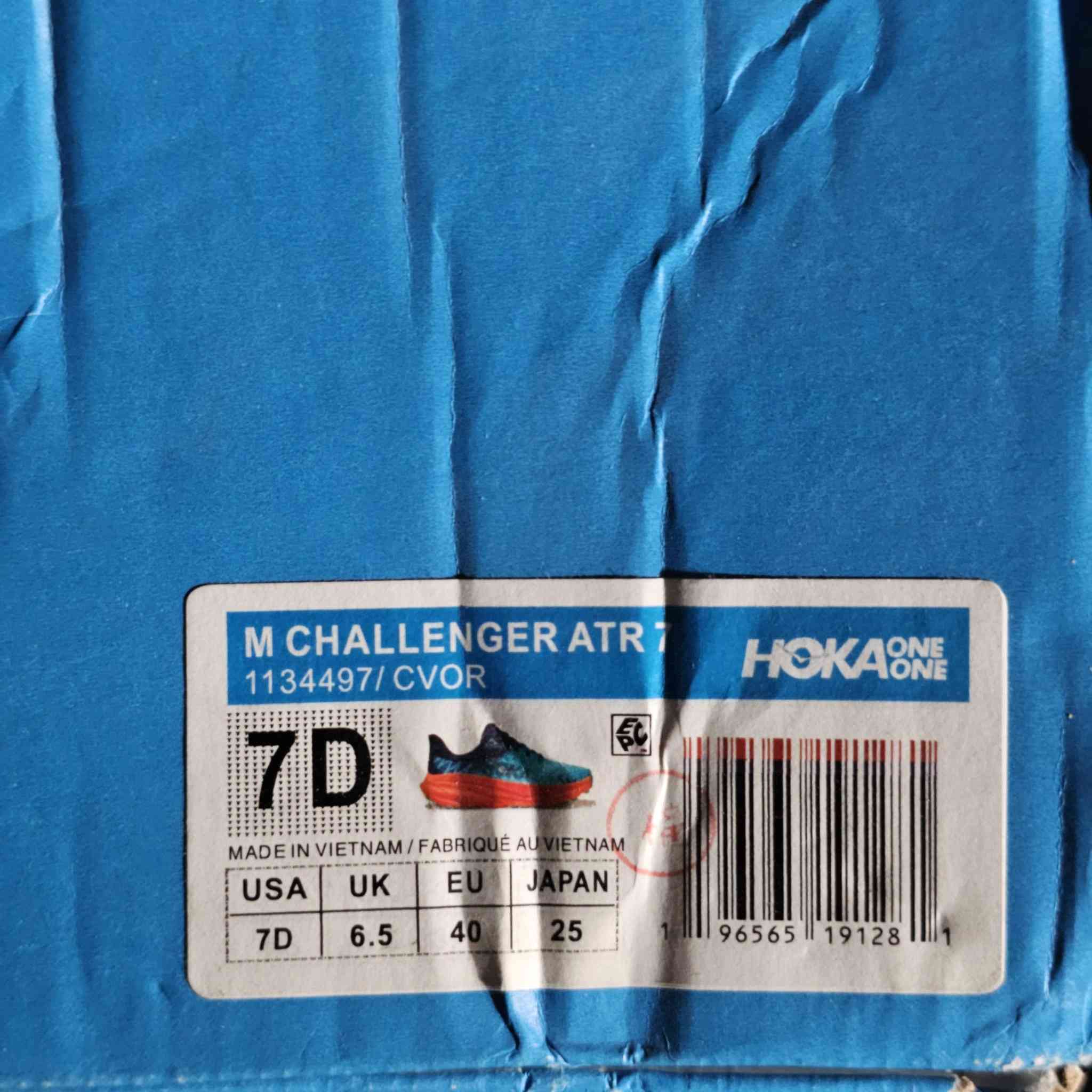 Hoka Challenger 7
متوفر هوكا قياس ٤٠ 
٢٥ cm


**إذا كنت صاحب هذا الإعلان وتريد حذفه لأي سبب، رجاءا أرسل رسالة إلى الدعم الفني**