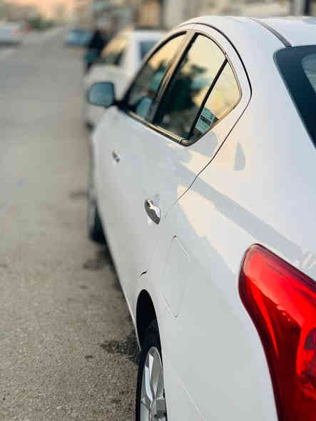 نيسان صني موديل 2020 السياره بيها ضربه مثل ماواضحه بالصوره  السياره فول اوتو الجام وفان للكشنات الوره ماشيه 122الف 
سعر 105 
وبيها مجال 
للاستفسار اكثر الاتصال على ***********
