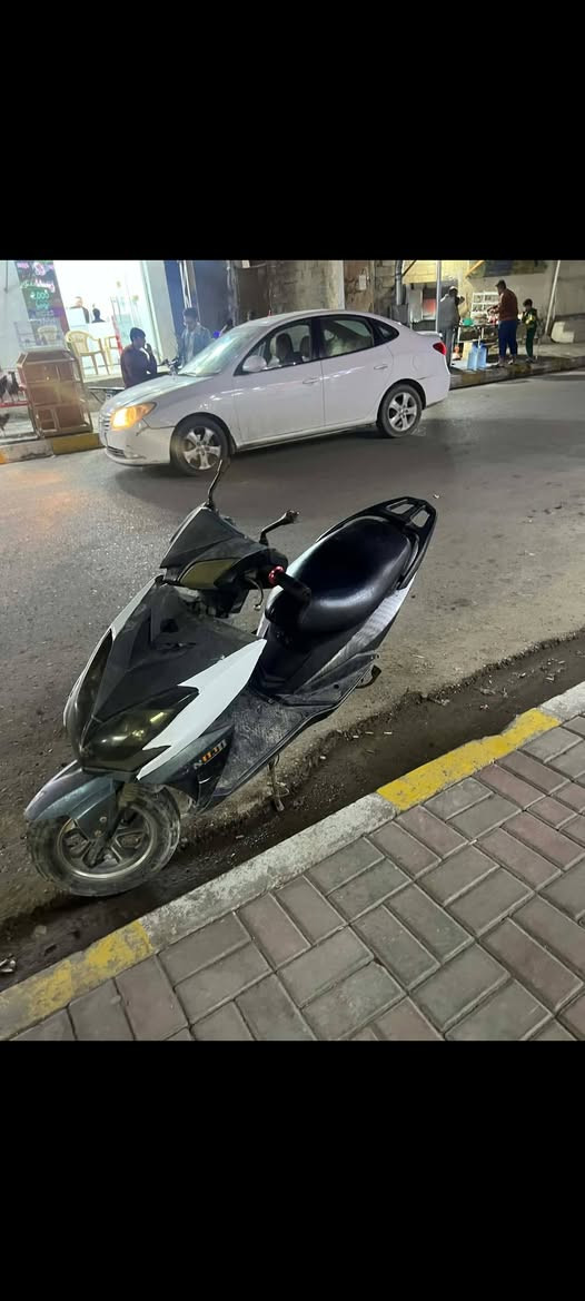 للبيع دراجه شحن أو مرواس بدراجه كير
بطاريات نص عمر
كله شغال سعر 200 وبي مجال 
مكاني 5 كيلو
الرقم ***********
