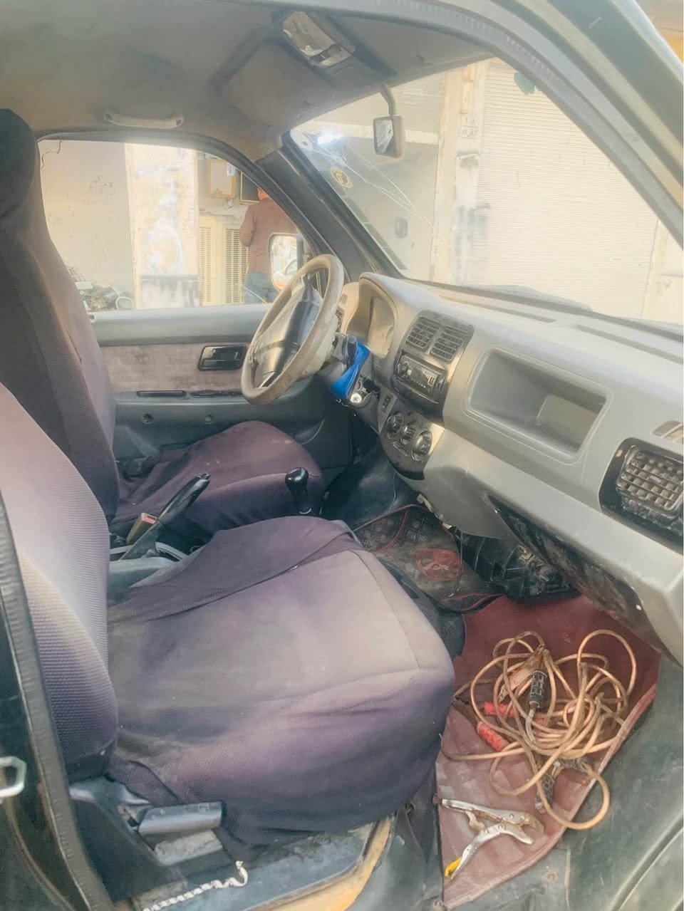 بەناوی خوای گەورە و میهرەبان شانگ گان ٢٠١٣ بۆ فرۆشتن گێڕ و مەكینە و غرامە و بەناوكردن بەشەرت سەیارەكە بێ لێدرانە ١٠ وەرەقە غرامەی لەسەرە پاش مەحمەلە  دەگەڕێتەوە 
ژ.م *********** أربيل, العراق
