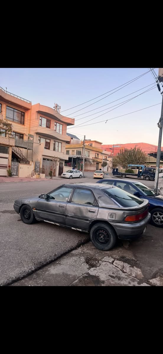 مازدا 323 موديل 92 سنوية نافذة لغاية 2028 گير محرك صدر ما عدا الپاور السعر 25 رقم صلاح الدين مكاني سامراء ***********
