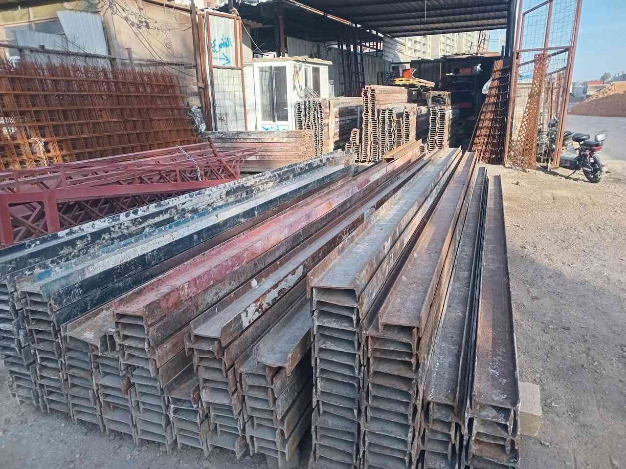 السلام عليكم اخوان يوجد شيلمان جديد و مستخدم مكان بغداد ***********
