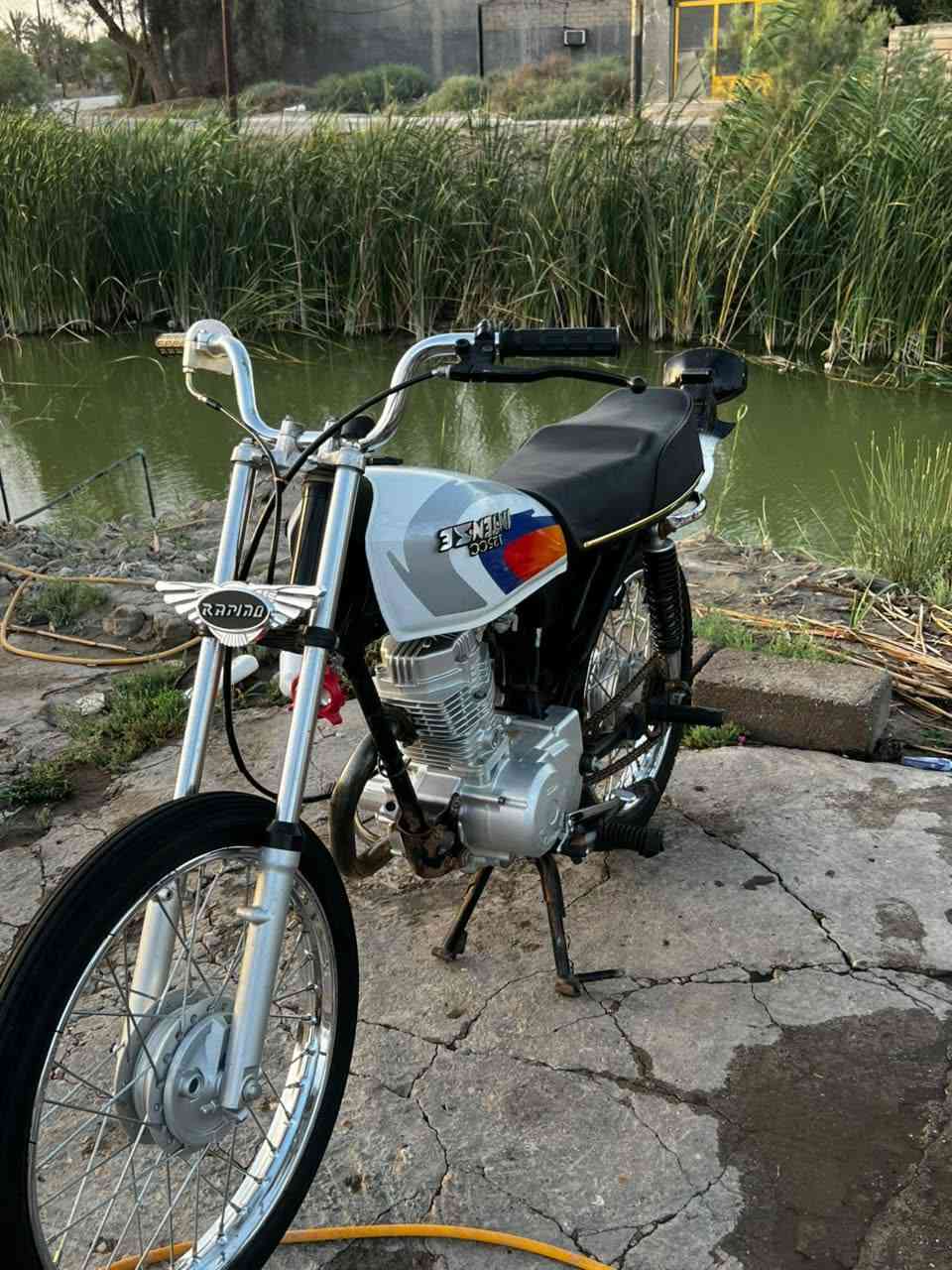 دراجه للبيع كلك كلك والسعر خاص مكان سوق الشيوخ ***********
