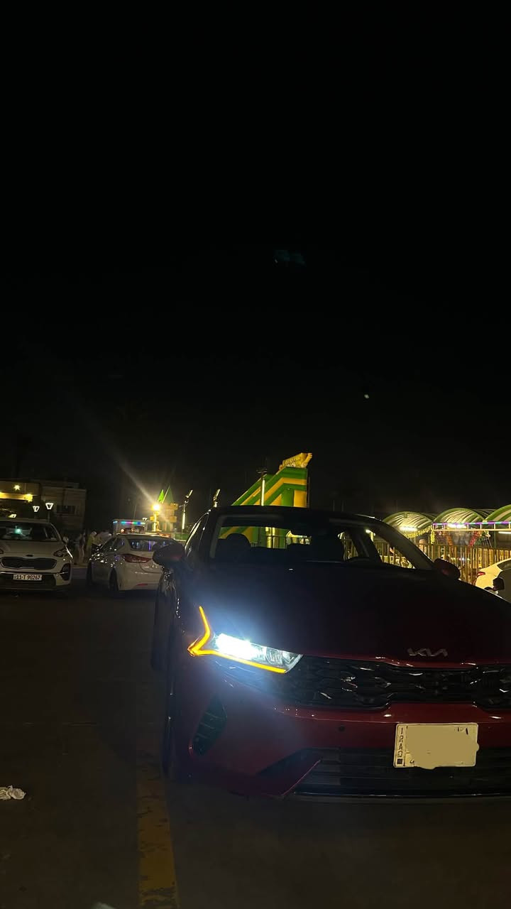 سلام عليكم سياره k5 موديل 2022 للبيع
مواصفات السياره 
كار بلي 
تحديد مسار 
وقوف ذاتي عنده الاقتراب من السياره 
اربع انظمة قيادة بصمة ابواب 
و بقية المواصفات المعروف من كي فايف 
رقم السياره بغداد بأسمي 
سعر السياره160 
 و بيها مجال السياره ماشيه 149 الف km
رقم التلفون ***********
