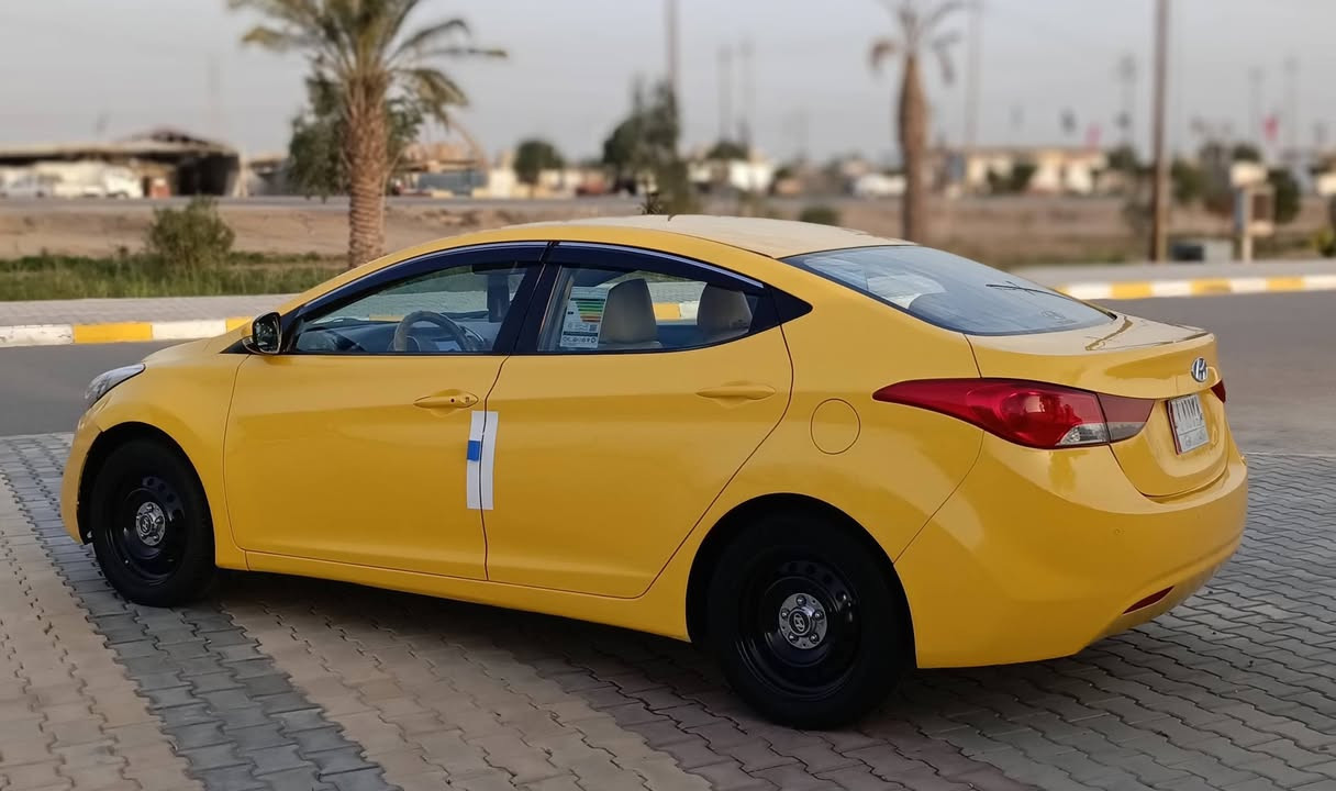 سلام عليكم سياره هيونداي النترا موديل السياره 2013خليجيه رقم واسط مشروع وطني سنويه  تحويل مباشر بلسم السياره جاهزة من كلشي مكان سياره واسط السياره مكفولة كفالة عامه من ضربة كص نقل جثه والوصولايات مكينه ولكير مكفولات تبريد شغال السياره اي نقص مابيه حداديه خلفي امامي جديده تخم تاير جديد السياره خط بحث وهيه مصفر سعر السياره 109 ورقة بيه مجال حك جيه رقم موبايل صاحب سيارة موجود بلنشر 
***********
