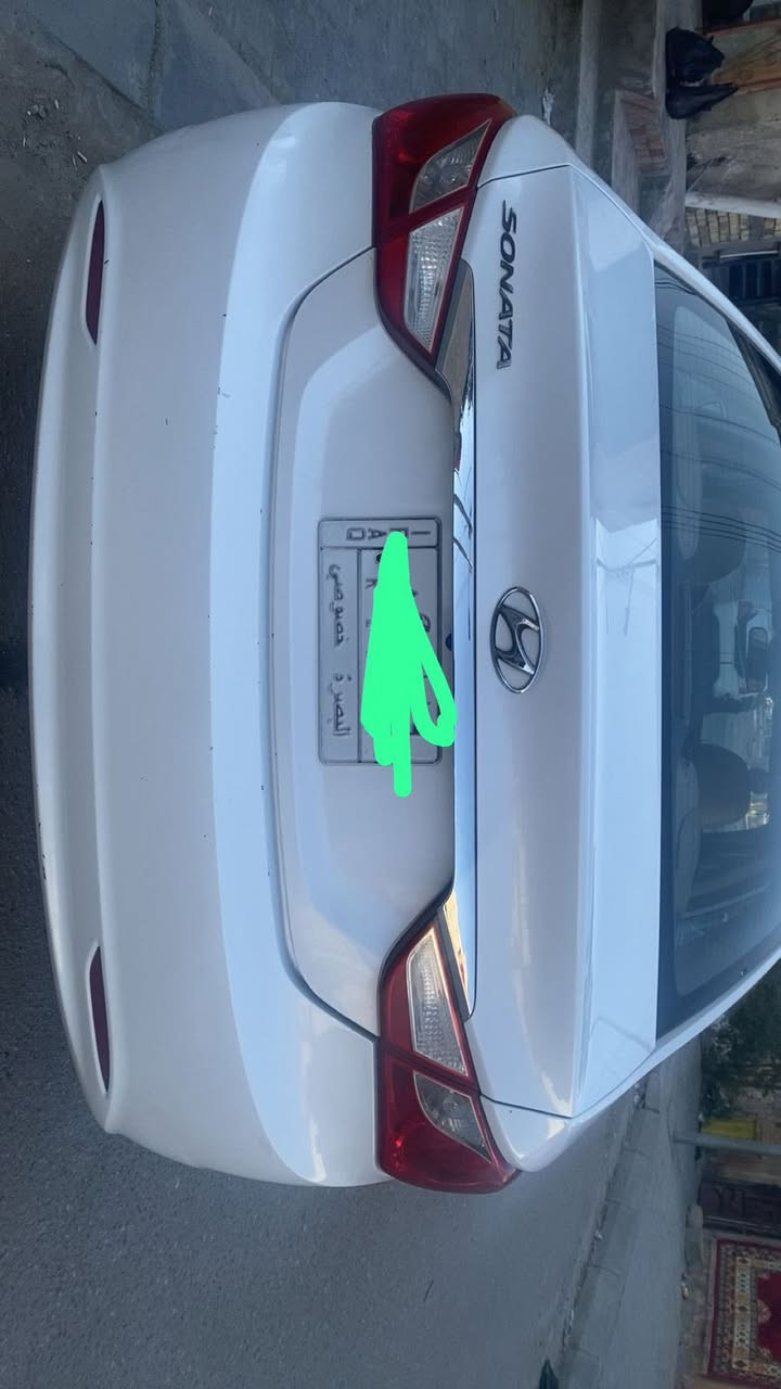 سوناتا 2015 خليجيه مكفوله
السلام عليكم
للبيع سوناتا 2015 خليجيه
رقم بصرة باسمي
مواصفات الشركه العامه
كشن كهرباء
قطعتين تبريد
مرايات شفط
محرك 2400 دوش

شفتات كير بالستيرن
وباقي المواصفات المعروفه
السياره مكفوله من ضربه و صبغ السعر 148 وبيه مجال بسيط للاستفسار 
***********
مكاني البصرة خمسميل
