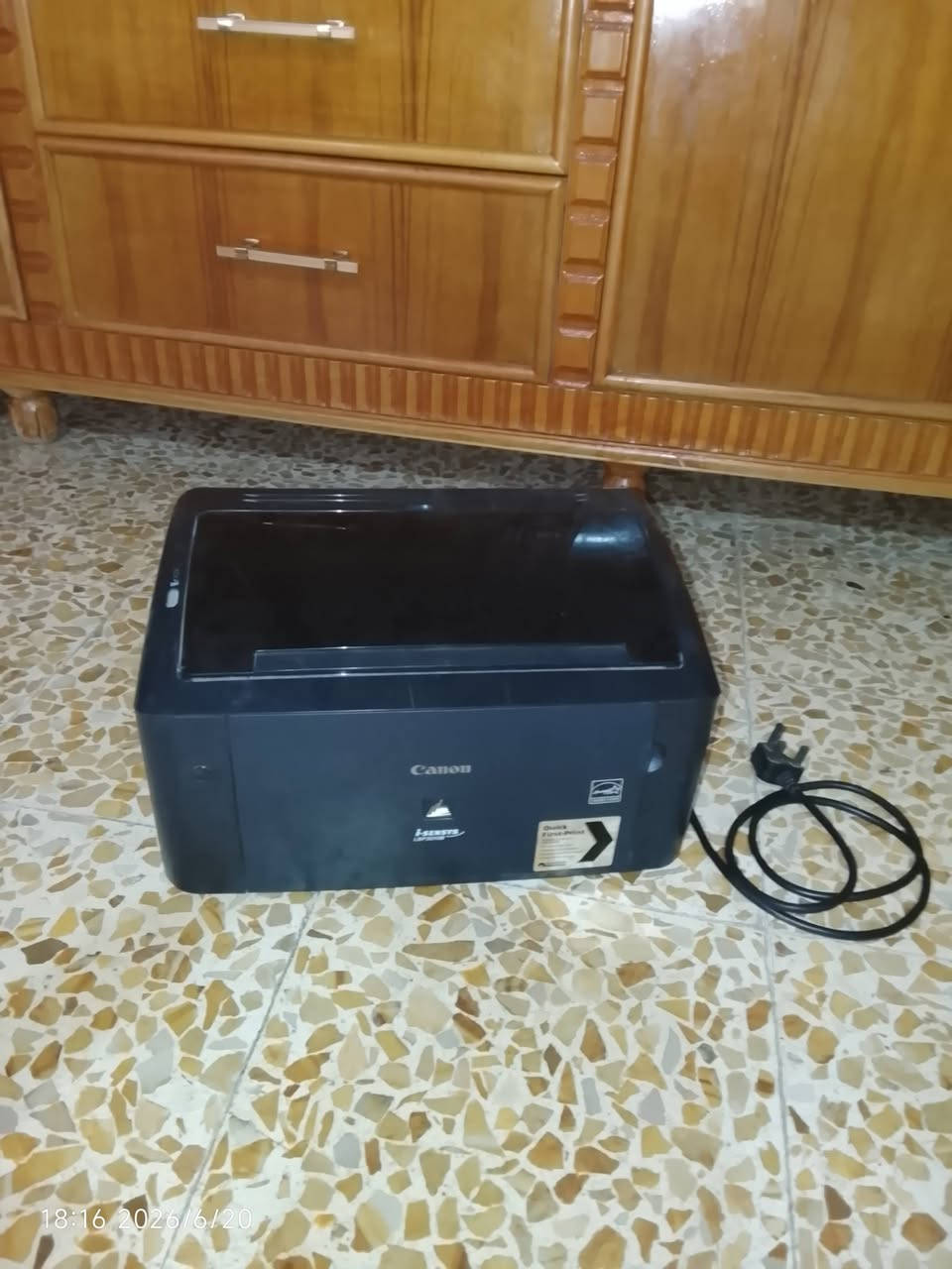 للبيع طابعه كانون اسود وأبيض سعر 75الف وبي مجال للتواصل على الخاص


**إذا كنت صاحب هذا الإعلان وتريد حذفه لأي سبب، رجاءا أرسل رسالة إلى الدعم الفني**