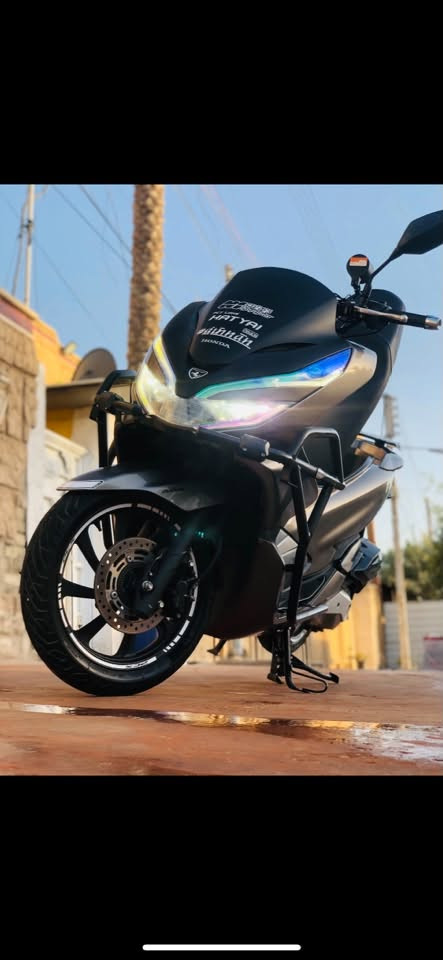 فقط

جيل 3 ياباني PCX

ماشية 24

حجم المحرك 150

اوراق المزاد موجودة دكهة تطلع بل يابان

حساس زدحام

ستان كهرباء 

لون نفطي مادري شمباني

مابيهة اي نقص 

دراجة كلهة بلادي مكاني الشعب سوق 4000

السعر21   وبيهة مجال هذا رقمي 
***********

