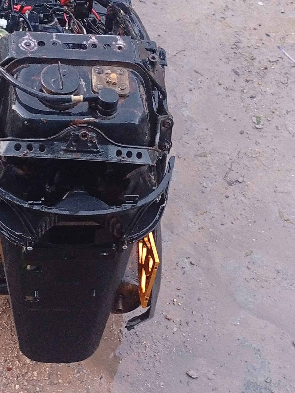 فراشه للبيع نقص فقط كفرات ضفيره جديده باتري جديد سلف شغال هندر شغال السعر 200 رقم الهاتف +واتساب: *********** .***********
