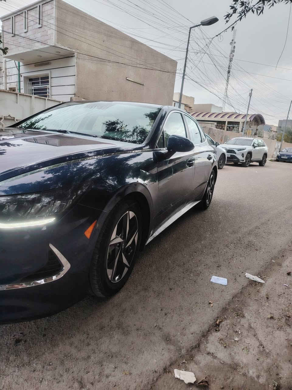 السلام عليكم عندي سوناتا 2020 وارد امريكي حادث جاملغ وباب بدون دواخل حادث كلش بصيط وسونار منشور لبيع او مراوس  مكان بغداد حي العامل وسعر 148 رقم ***********وتواصل وتساب فقط
