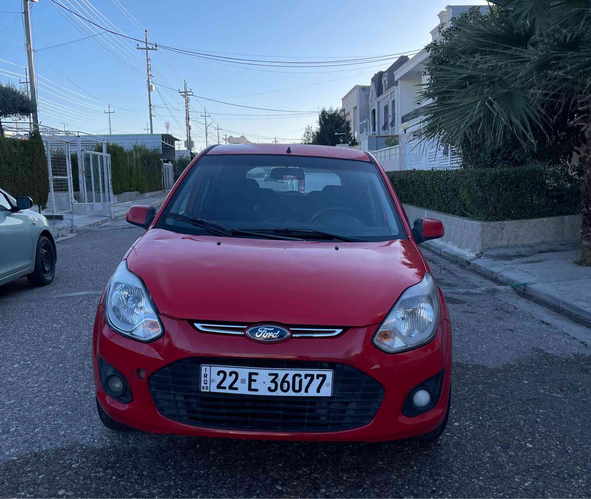 فۆرد فیگۆ  مۆدیل ٢٠١٣  گێر تۆماتیک گێرو مەکینە بەشەرت  رەقەمو سەنەوی نوێیە هەتا ٢٠٢٨ پێنج پارچەی بۆیاخە لای چاملخی سایەق کەمەک ناوی گرتیە بەس شانسی نەیگرتیە  بستەک سەر دەرگای سایەق ساردە کوتە   ٧٣٠ هەزار خەرامەی لەسەرە نرخی ٦٦ وەرەقەو مەجال. 

*********** أربيل, العراق
