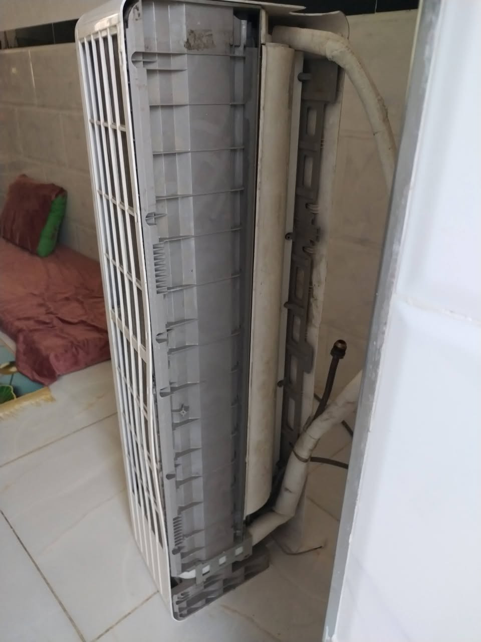 قطعه داخليه فقط طنين مكفوله من التصليح واليك والعطل مستعمله قليل سعر ١٠٠ الف قفل  مكاني بغداد *********** بي واتساب
