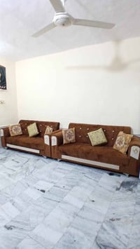 تخم • ١٠نفرات • نظيف