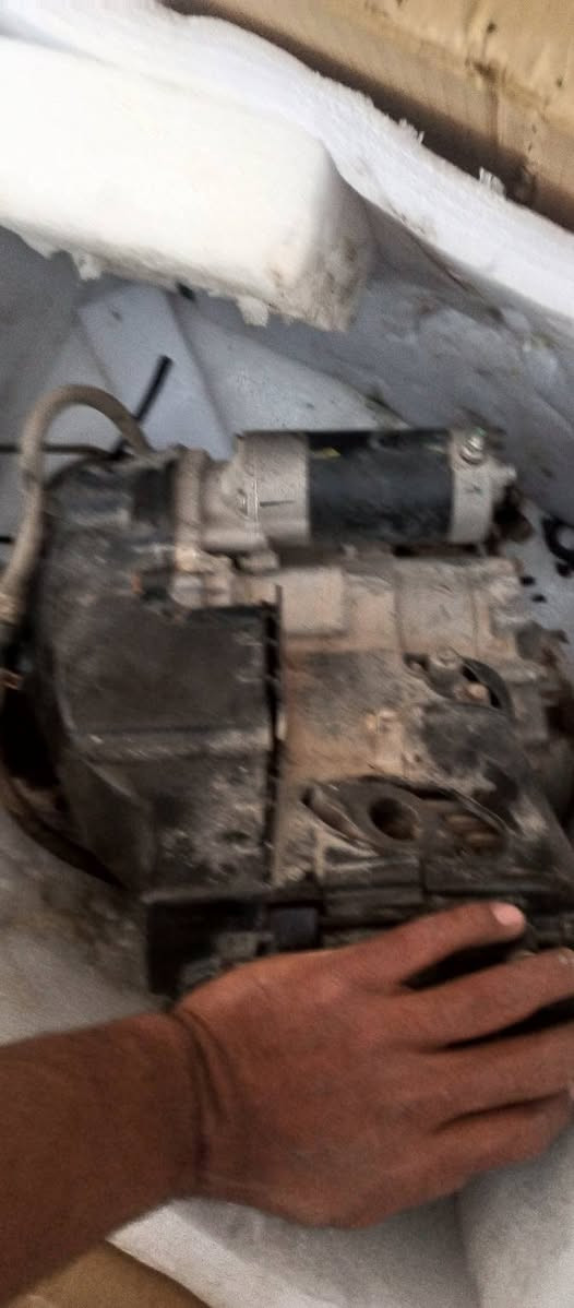 السلام عليكم 
مكينة تكتك TVS مكينة كاضة كرنك ابيع على عطلهة 
وياهة كابريتة نضيفة وسلف شغال 
السعر 100 
الي يريده يراسلني ويدلل ***********
