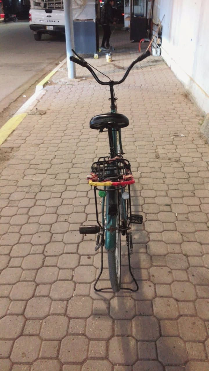 سلام عليكم بايسكل يابان كول عيب مابي مديل 20٢٣ حجم 26السعر خاص


**إذا كنت صاحب هذا الإعلان وتريد حذفه لأي سبب، رجاءا أرسل رسالة إلى الدعم الفني**